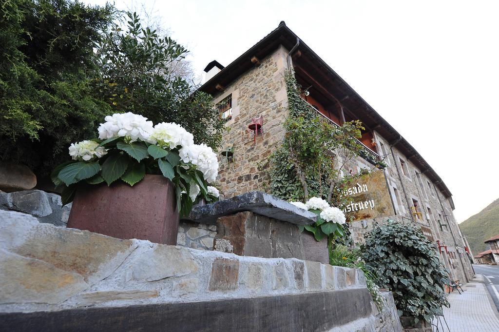 بوت Posada Rural Bistruey الغرفة الصورة